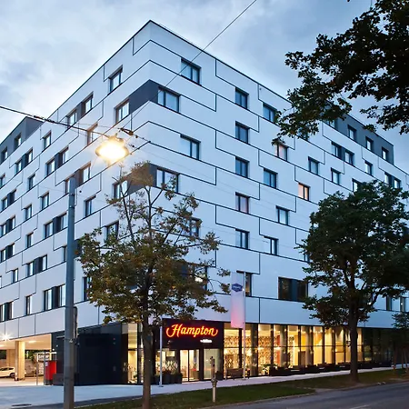 Hampton By Hilton Vienna Messe-3